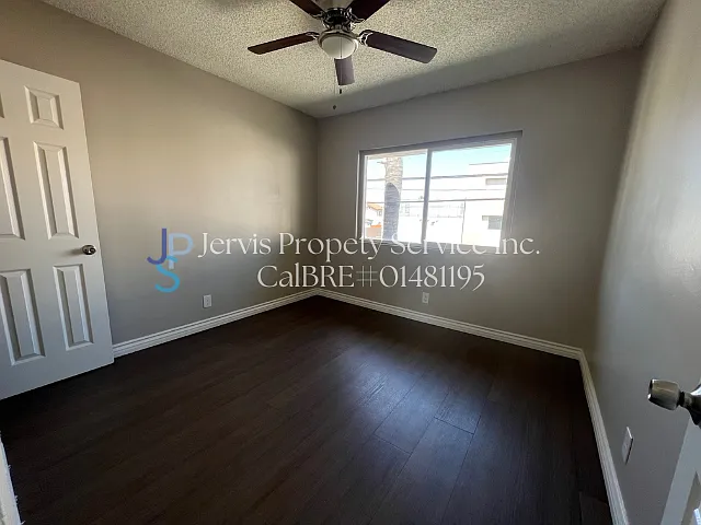 4550-4600 Santa Ana — Photo 7