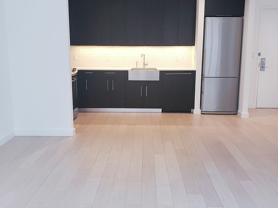 1st image of 535 W 43rd St N #12A