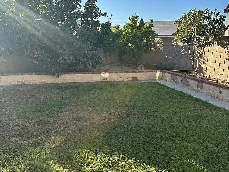 5251 Van Dyke Cir — Photo 6