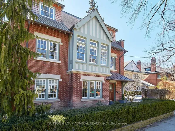 63 Highland Ave, Toronto, ON M4W 2A2