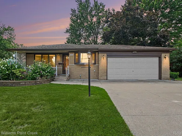 2490 Chesley Dr, Sterling Heights, MI 48310