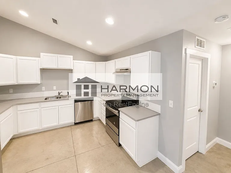 545 Sunflower Dr — Photo 4