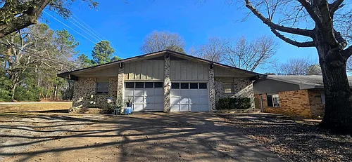 103 Queens Ct Photo 1