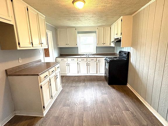 3rd image of 88 Green Valley Rd