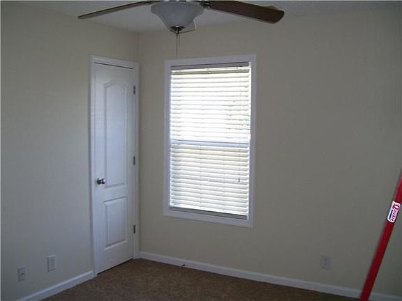 5th image of 1394 Jenny Ln