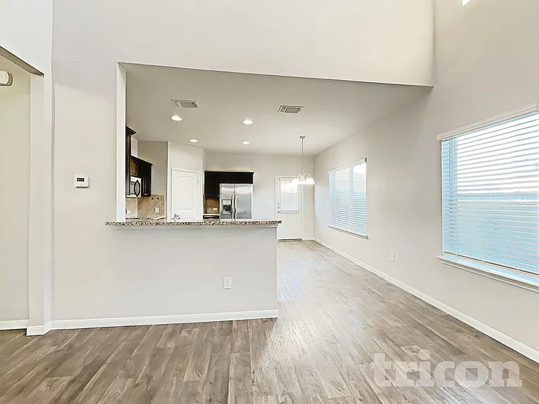 15012 Custis Ln — Photo 3