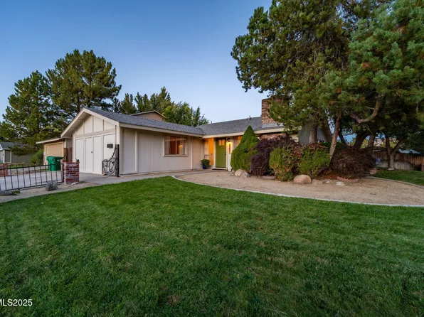 707 Glen Meadow Dr, Sparks, NV 89434