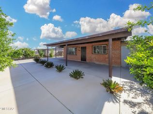 6733 S Missiondale Rd, Tucson, AZ 85756