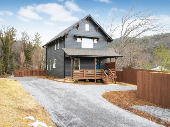207 Ferrell Ln, Black Mountain, NC 28711