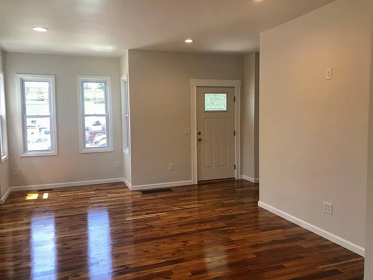 28-32 Calvary St #32 — Photo 8