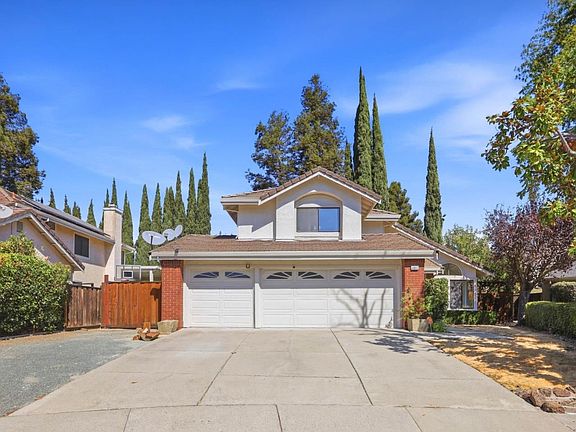 3rd image of 4853 Ridgeview Dr