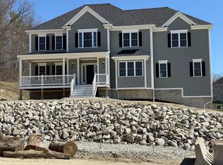2 Clover Glen Cir, Shrewsbury, MA 01545