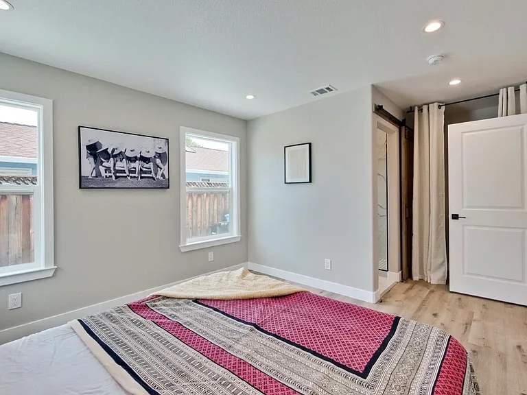 951 Camino Dr — Photo 17
