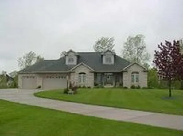 1299 Nicholas Ln, Charlotte, MI 48813