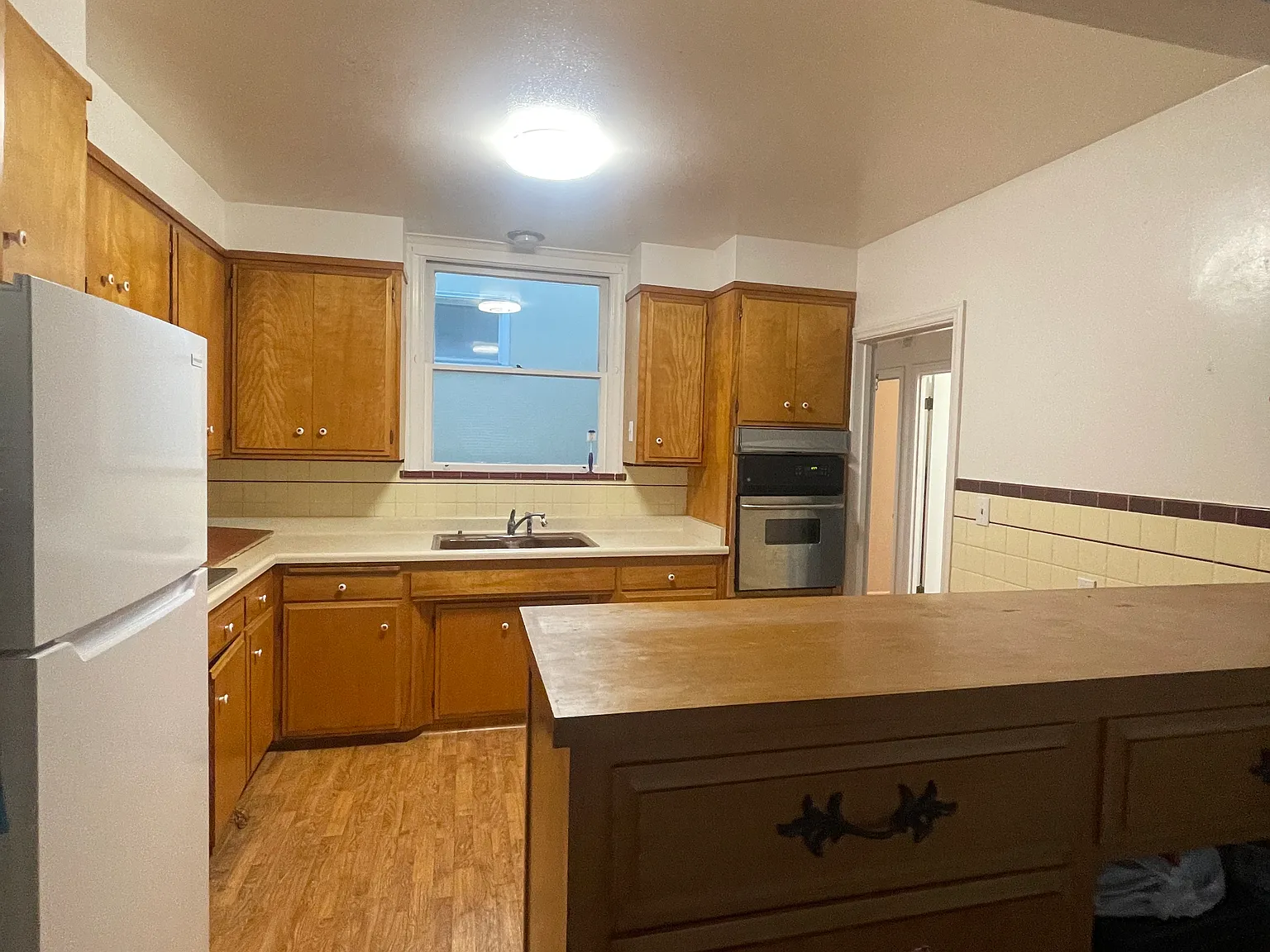 2 bed, 1200 sqft, $3,950 — Photo 4