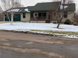 317 Westwood Dr, Redwood Falls, MN 56283
