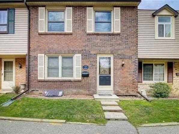 125 Palmdale Dr #59, Toronto, ON M1T 1P2