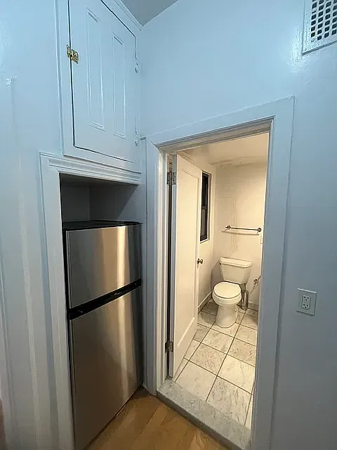 152 West 72nd Street — Photo 2