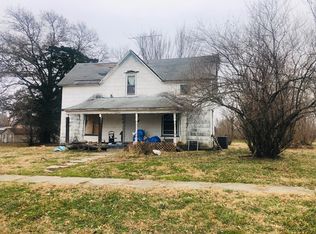 105 N 1st St, Sheldon, MO 64784