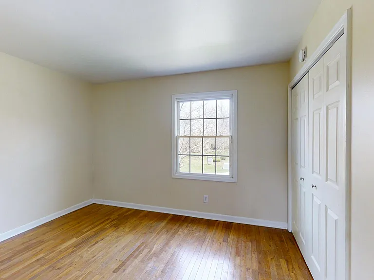 5765 Georgetown Rd — Photo 7