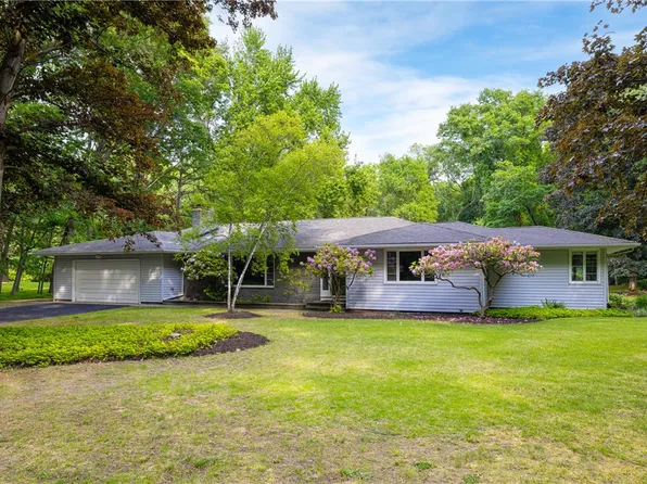 160 Wisner Rd, Rochester, NY 14622