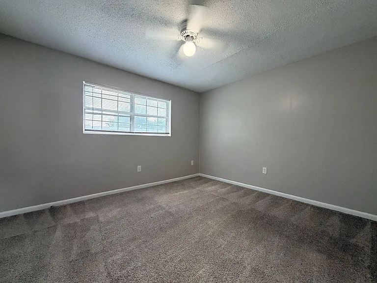 3450 Spottswood Ave — Photo 11