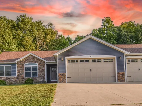 904 Nicholas Trl, Fremont, IN 46737