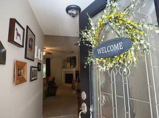 10504 McGirts Creek Dr, Jacksonville, FL 32221