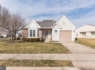 677 Cascade Dr S, Mount Laurel, NJ 08054
