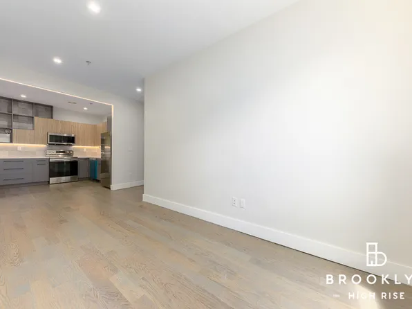 1692 Pacific Street image 3 of 10