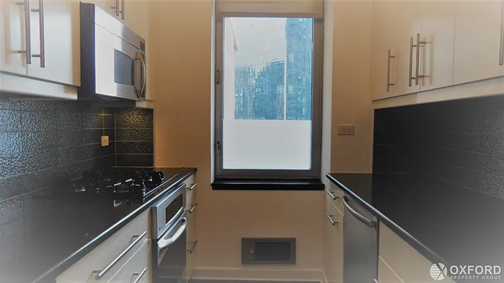Rented by Oxford Property Group | media 13