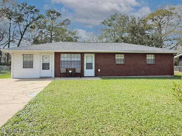 3021 Doby St, Pascagoula, MS 39581