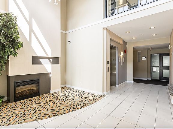 3rd image of 33546 Holland Ave #301
