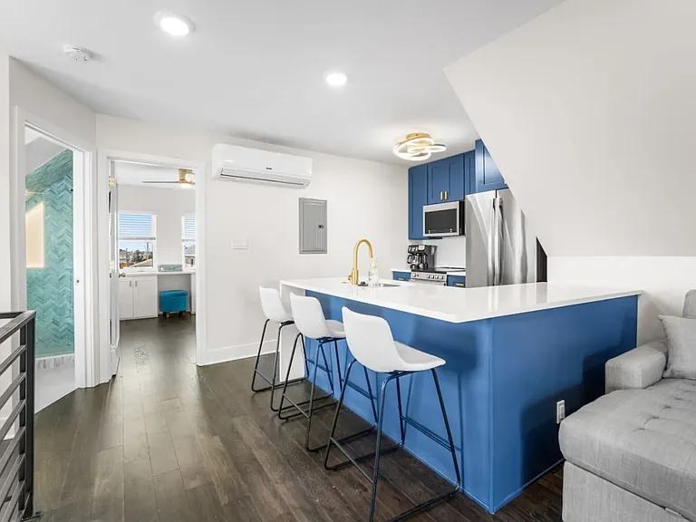 1059 Asbury Ave #3 — Photo 7