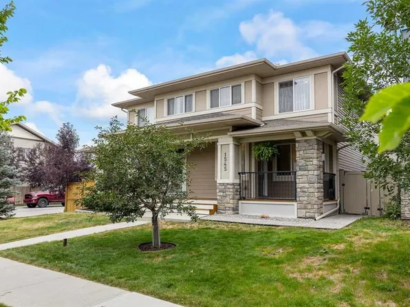 1545 W Legacy Cir SE, Calgary, AB T2X 2C3