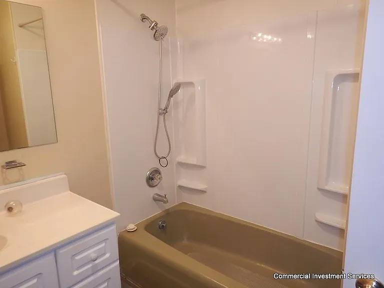 202 S Baytree Ave — Photo 8