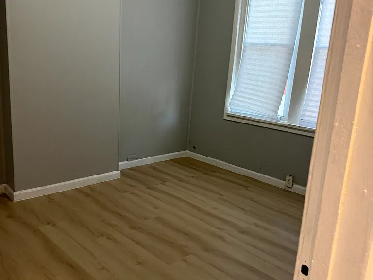 418 N Franklin St — Photo 3