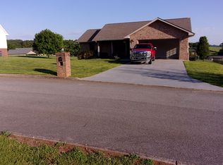 2536 Covington Cir, Sevierville, TN 37876