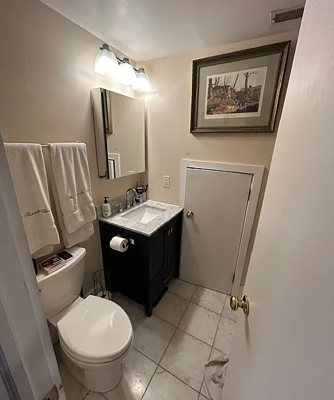 2131 Locust St #1W — Photo 9