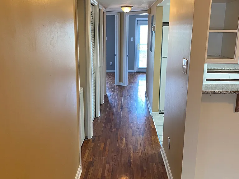 1201 Laurel Ave #305 — Photo 8