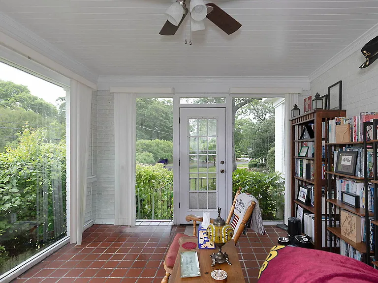 1702 Elmwood Dr — Photo 30