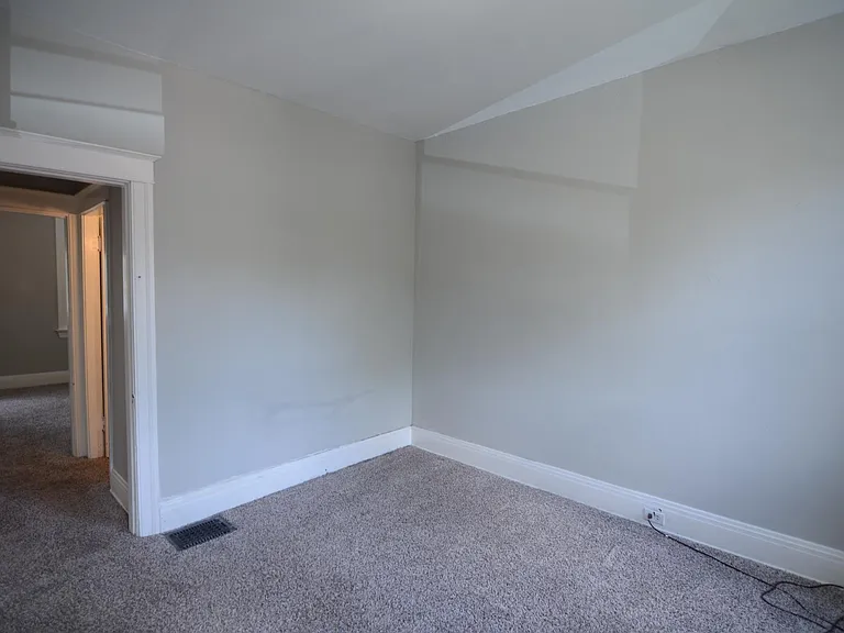3450 Ruther Ave — Photo 6