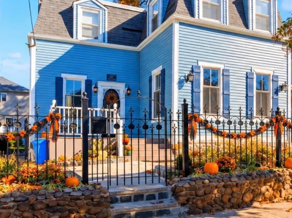 57 Bentley St, Staten Island, NY 10307
