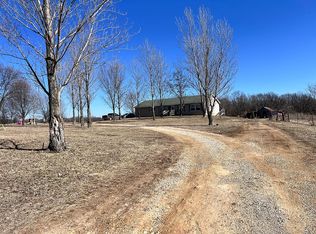 8803 Ouachita Rd, Versailles, MO 65084