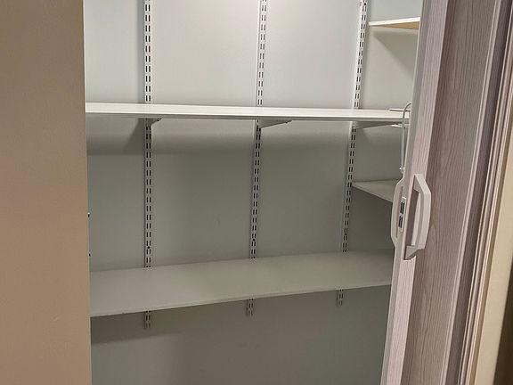 2nd image of 408 E Court St #1