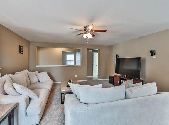 5th image of 8130 White Arbor Ct