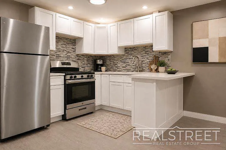 670 Eastern Pkwy #1 — Photo 3