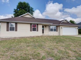 1203 S Lakeside Dr, Republic, MO 65738