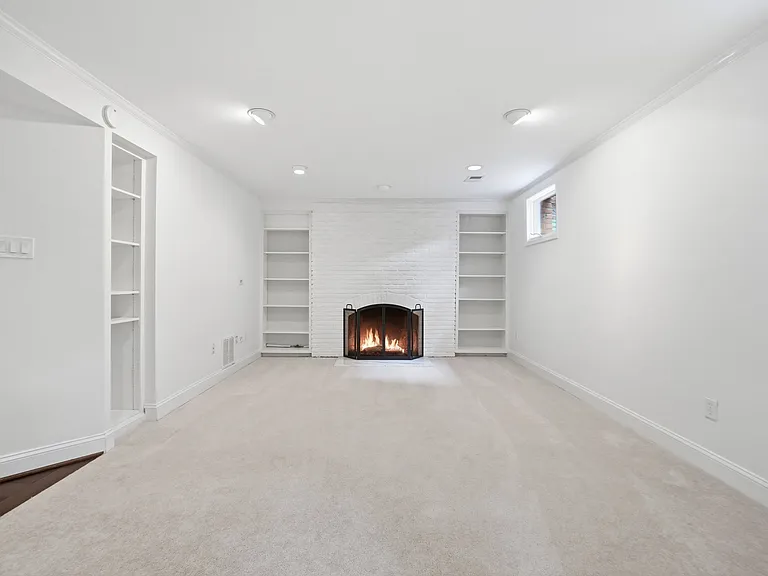 6740 Towne Lane Rd — Photo 21