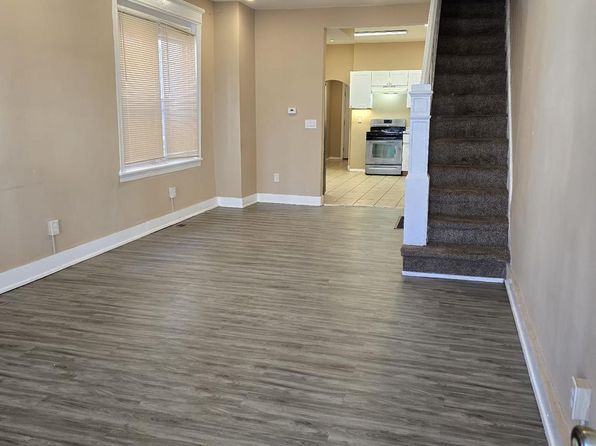 1226 Chase St, Camden, NJ 08104
